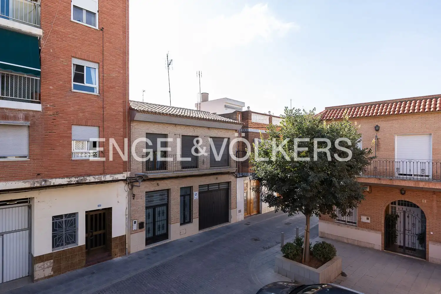 Exterior view of Detached homes for sale in Albal, Valencia