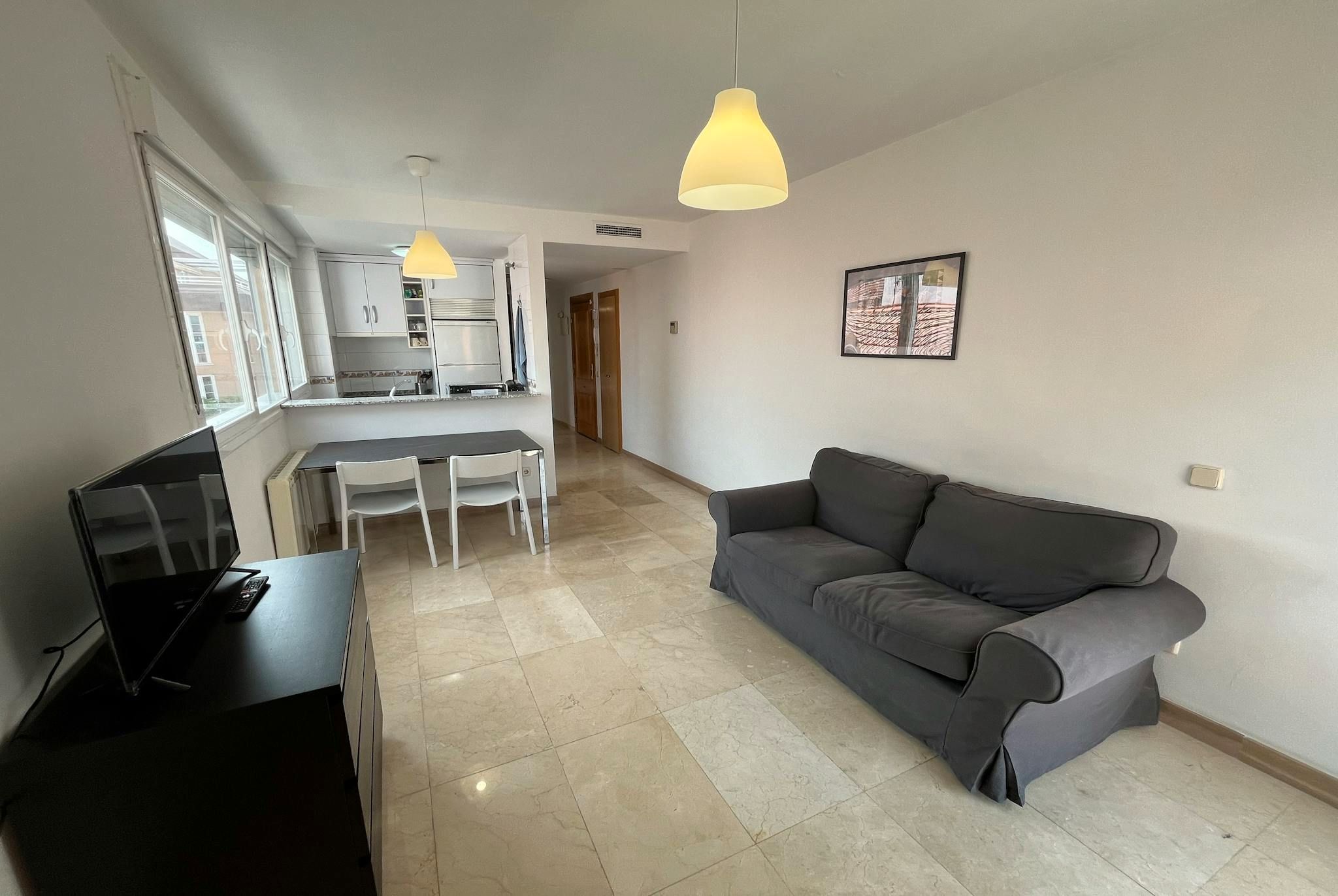 Sala d'estar de Pis de lloguer en  Madrid Capital amb Calefacció, Moblat i Rentadora