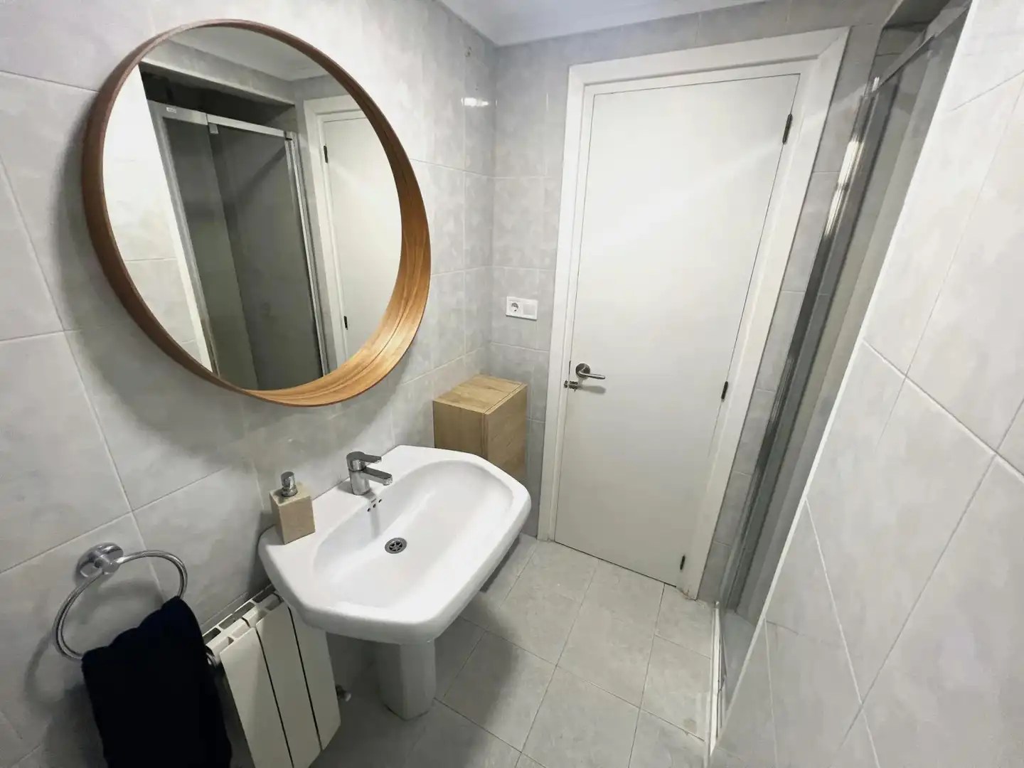 Badezimmer von Wohnung zur untervermieten in Quatre Carreres