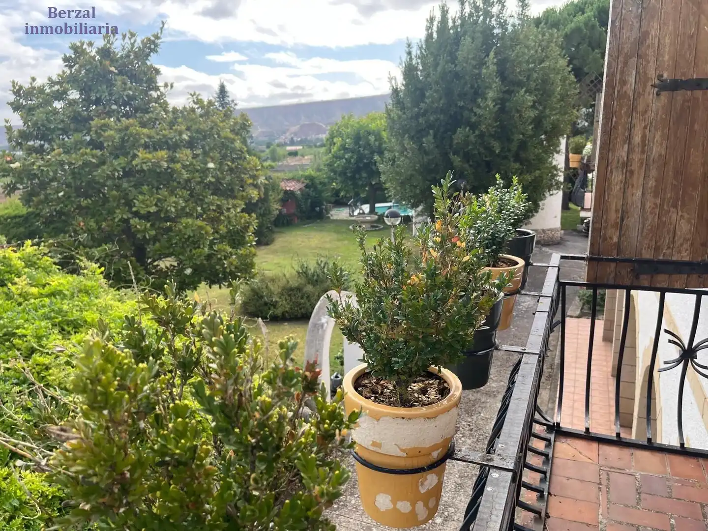 Terrassa de Casa o xalet en venda en Nalda amb Jardí privat, Terrassa i Traster
