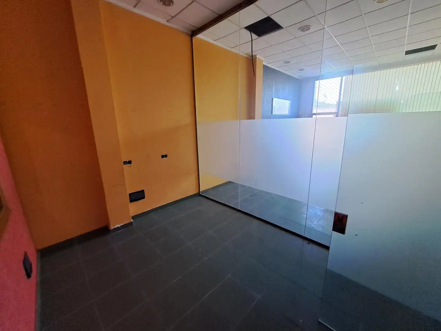 Business premises for sale in Casc Urbà, imagen 14