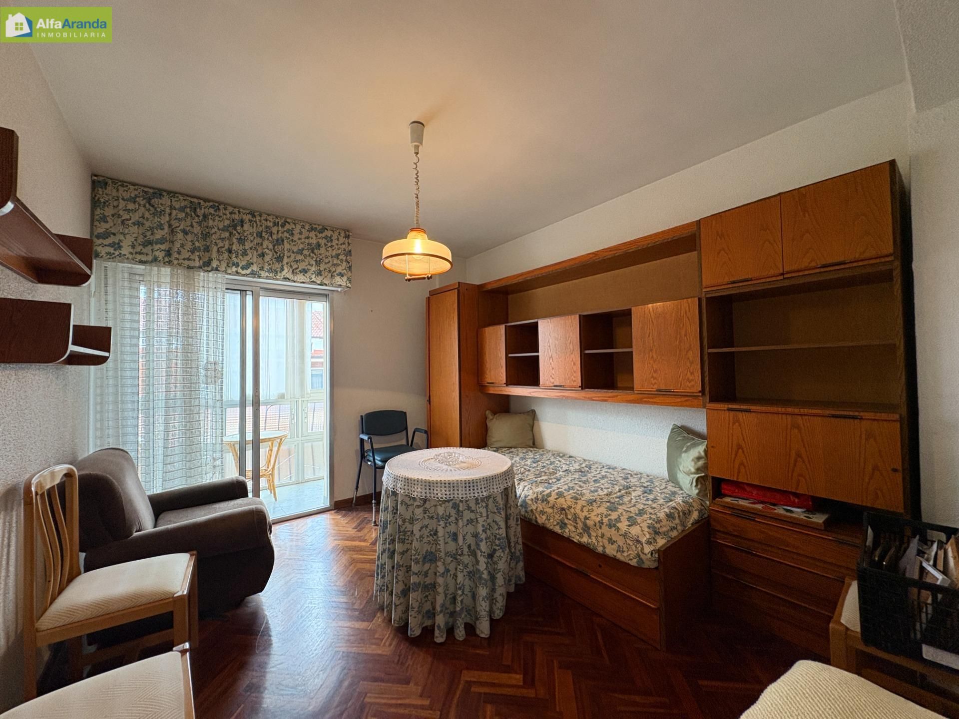 Piso en venta en Calle LAS PALOMAS, 1, Santa Catalina - Ferial