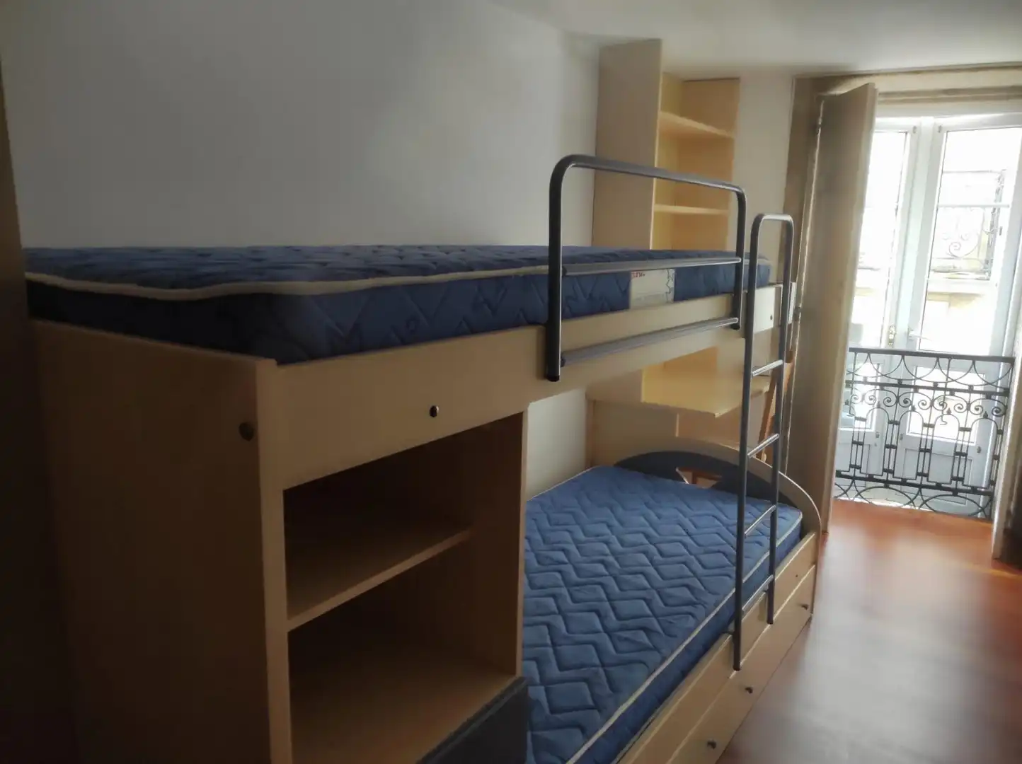 Habitación de Casa o chalet en venta en Santiago de Compostela  con Calefacción