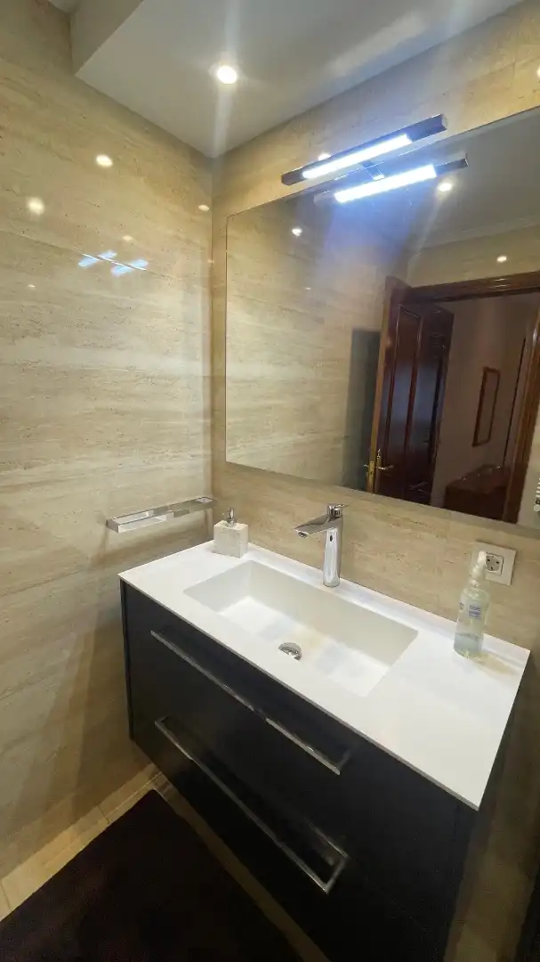Baño de Piso en venta en Portugalete con Calefacción, Terraza y Trastero