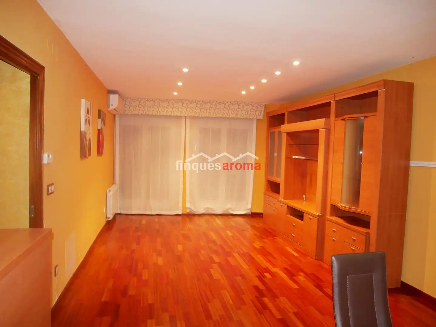 Sala de estar de Piso en venta en Valls con Aire acondicionado, Calefacción y Parquet