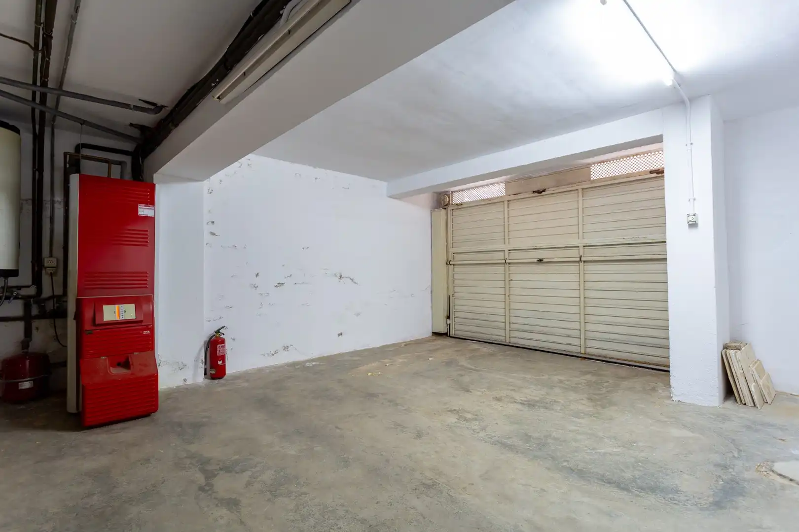 Parking of Houses for sale in Cambrils  with Air Conditioner, Heating and Terrace