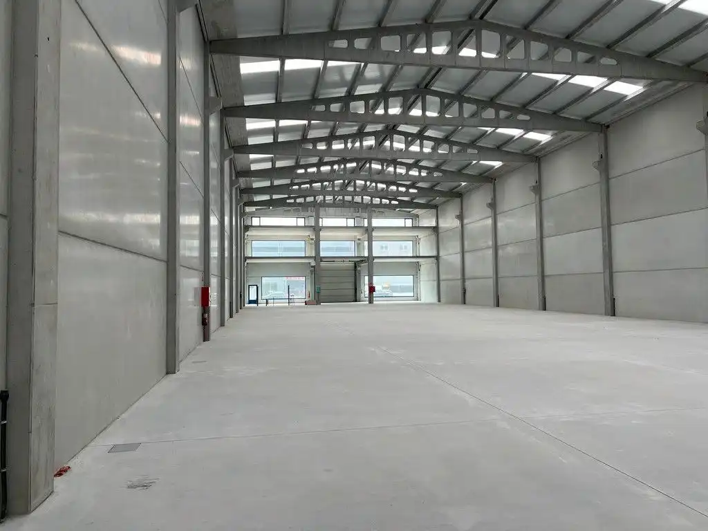 Nave industrial in affitto a Carballo