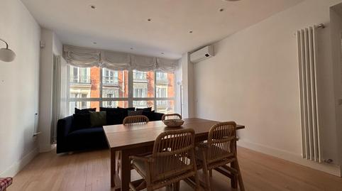 Foto 3 de Apartament en venda a Calle Academia, Jerónimos, Madrid Capital