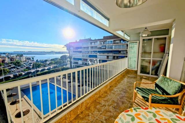 Piso en Alquiler en Puerto Deportivo