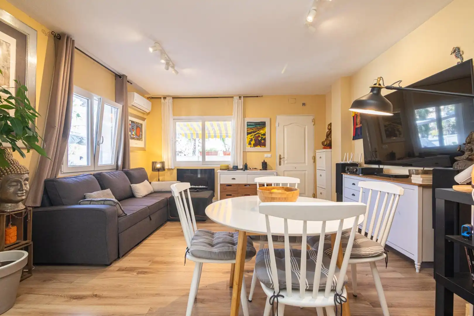 Sala de estar de Casa o chalet en venta en Santa Pola con Aire acondicionado, Terraza y Piscina comunitaria