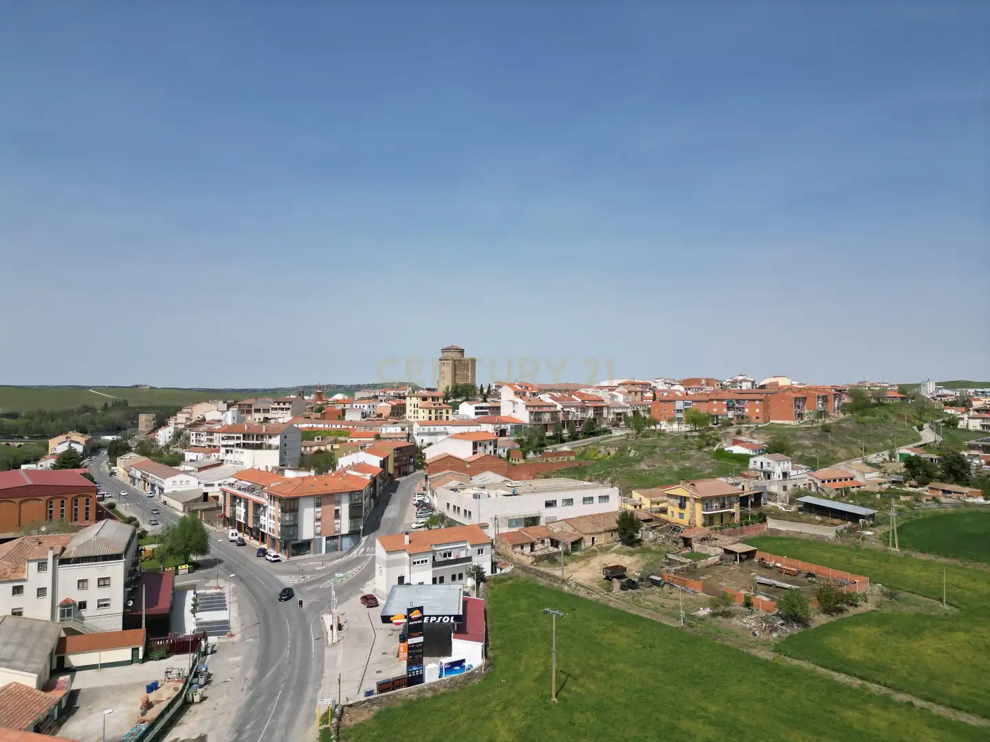 Vista exterior de Edificio en venta en Alba de Tormes con Alarma