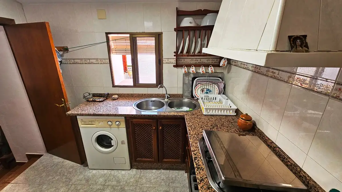Cuina de Casa o xalet en venda en Aroche amb Jardí privat i Traster