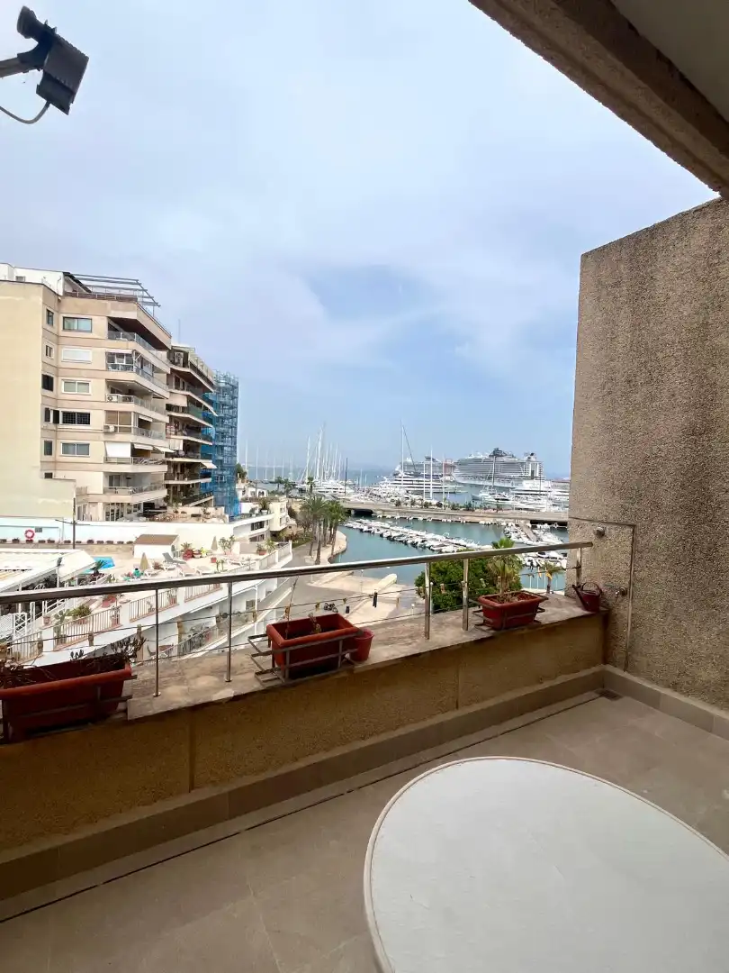 Terrassa de Apartament de lloguer en  Palma de Mallorca amb Aire condicionat, Terrassa i Moblat