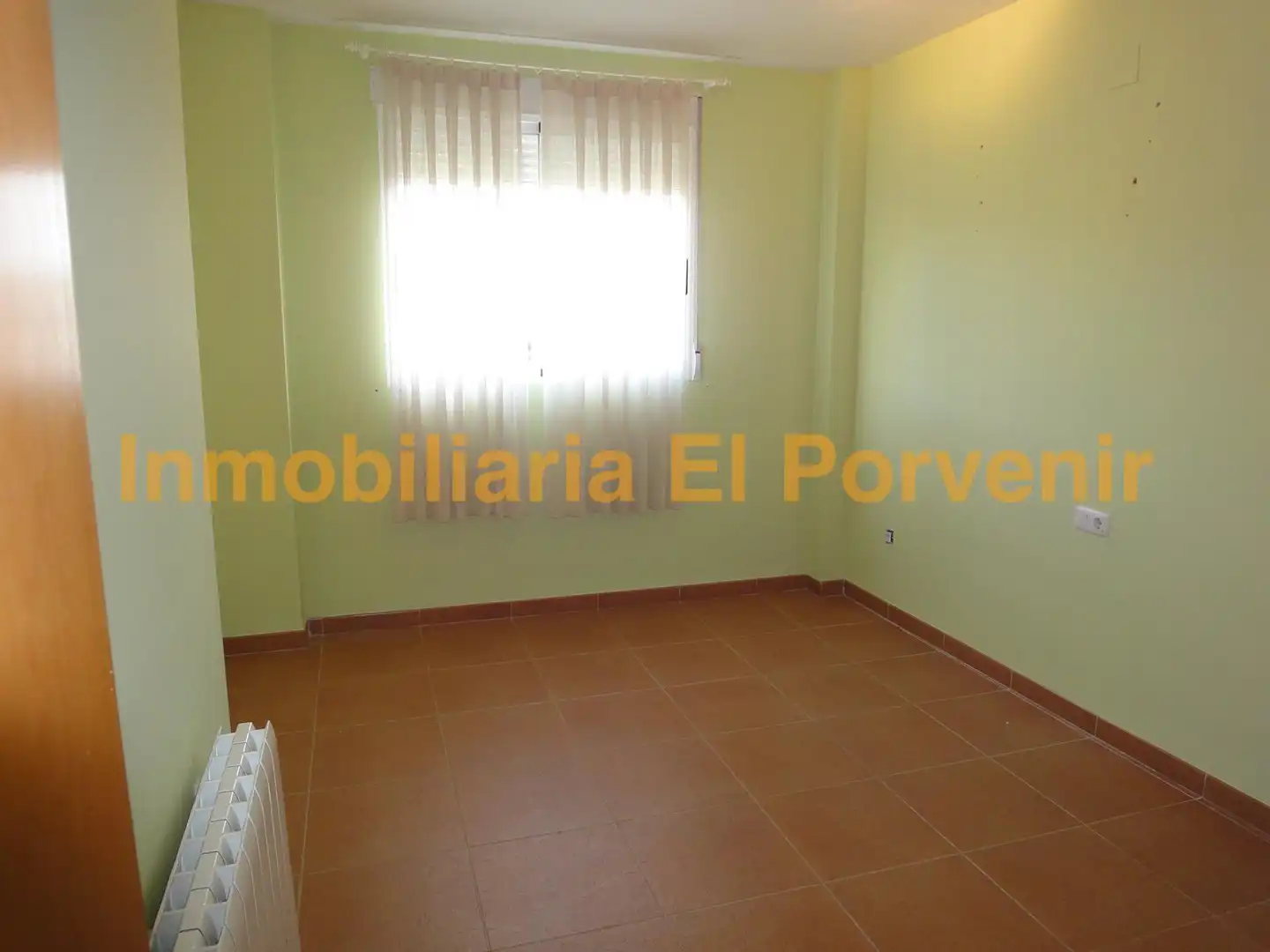 Casa adosada en venta en Torrent con Calefacción, Jardín privado y Terraza