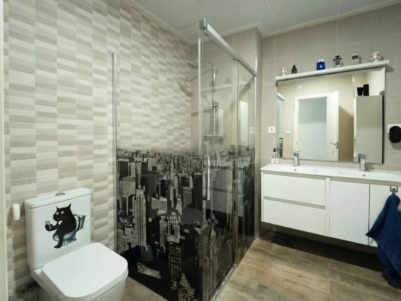 Baño de Piso en venta en Carlet con Jardín privado, Terraza y Amueblado