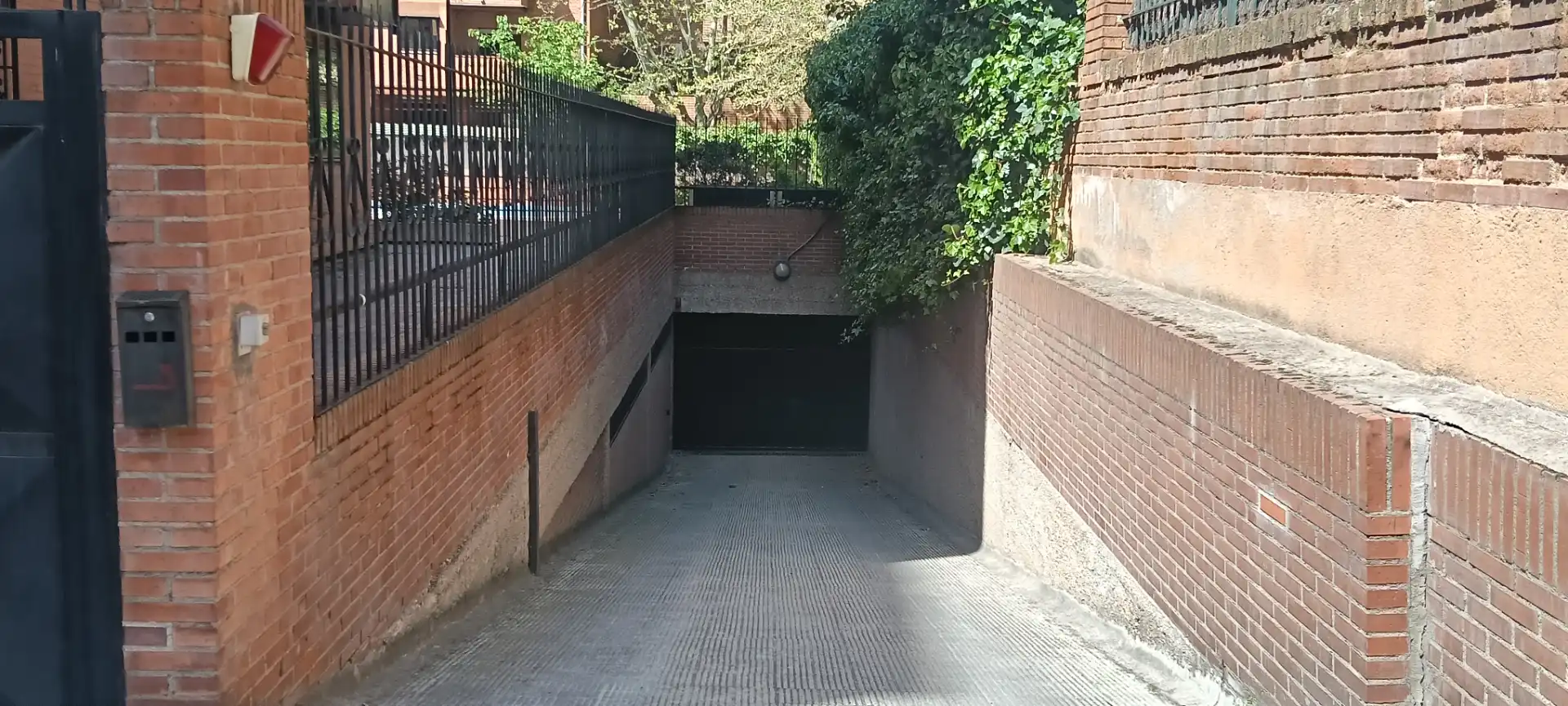 Aparcament de Garatge en venda en Madrid