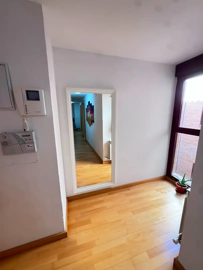 Maisonette zum Verkauf in La Muela mit Klimaanlage, Heizung und Privatgarten