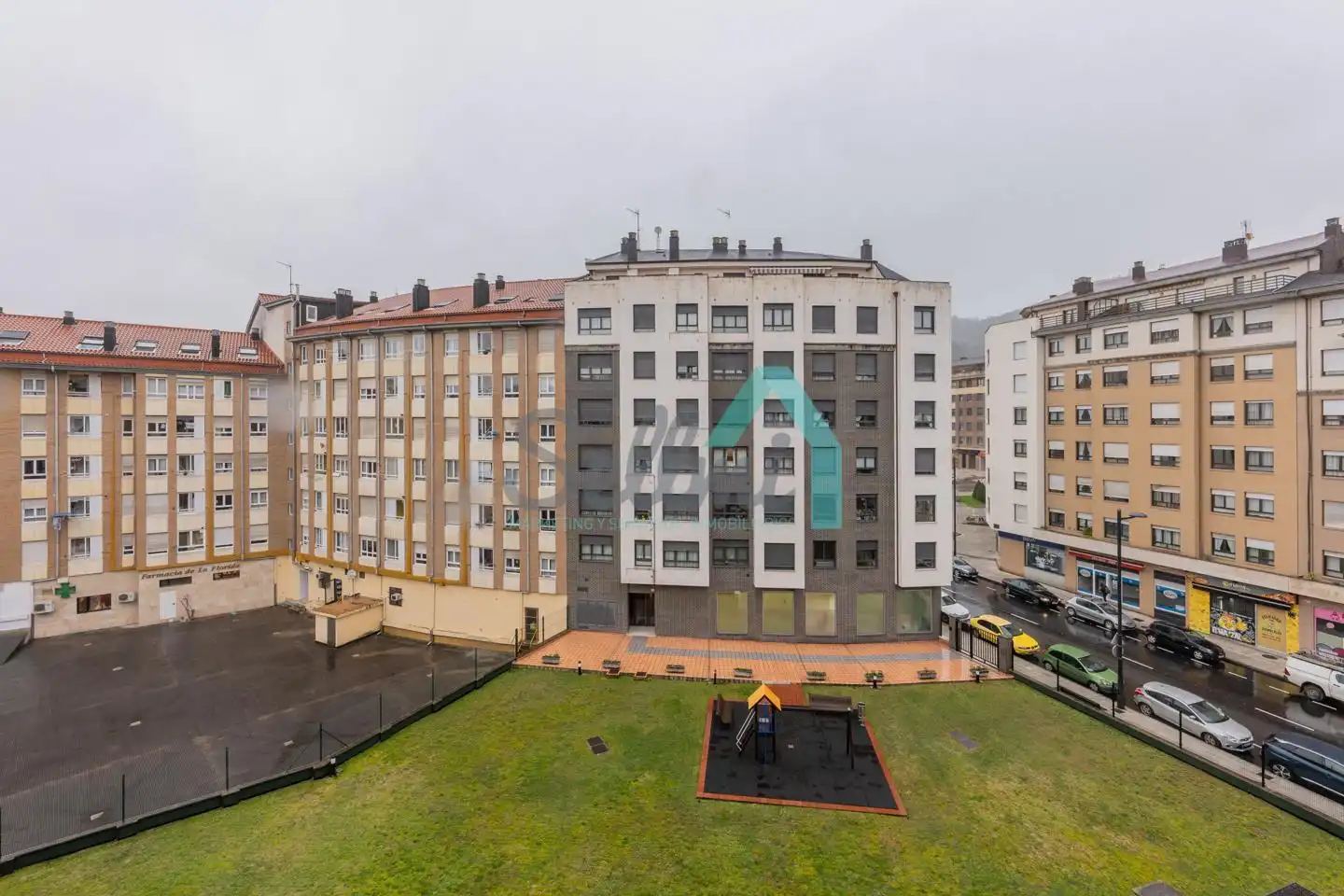Maisonette zur Miete in Rafael Gallego Sainz, Vallobín