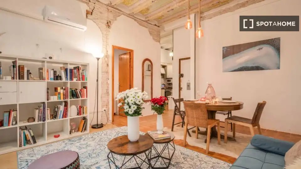 Flat with terrace to rent in Ciutat Vella