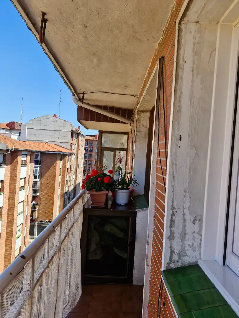 Terrassa de Pis en venda en Barakaldo  amb Calefacció, Parquet i Moblat