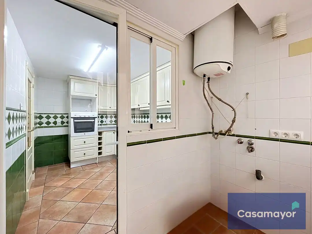 Cocina de Piso en venta en Alicante / Alacant con Aire acondicionado, Calefacción y Jardín privado