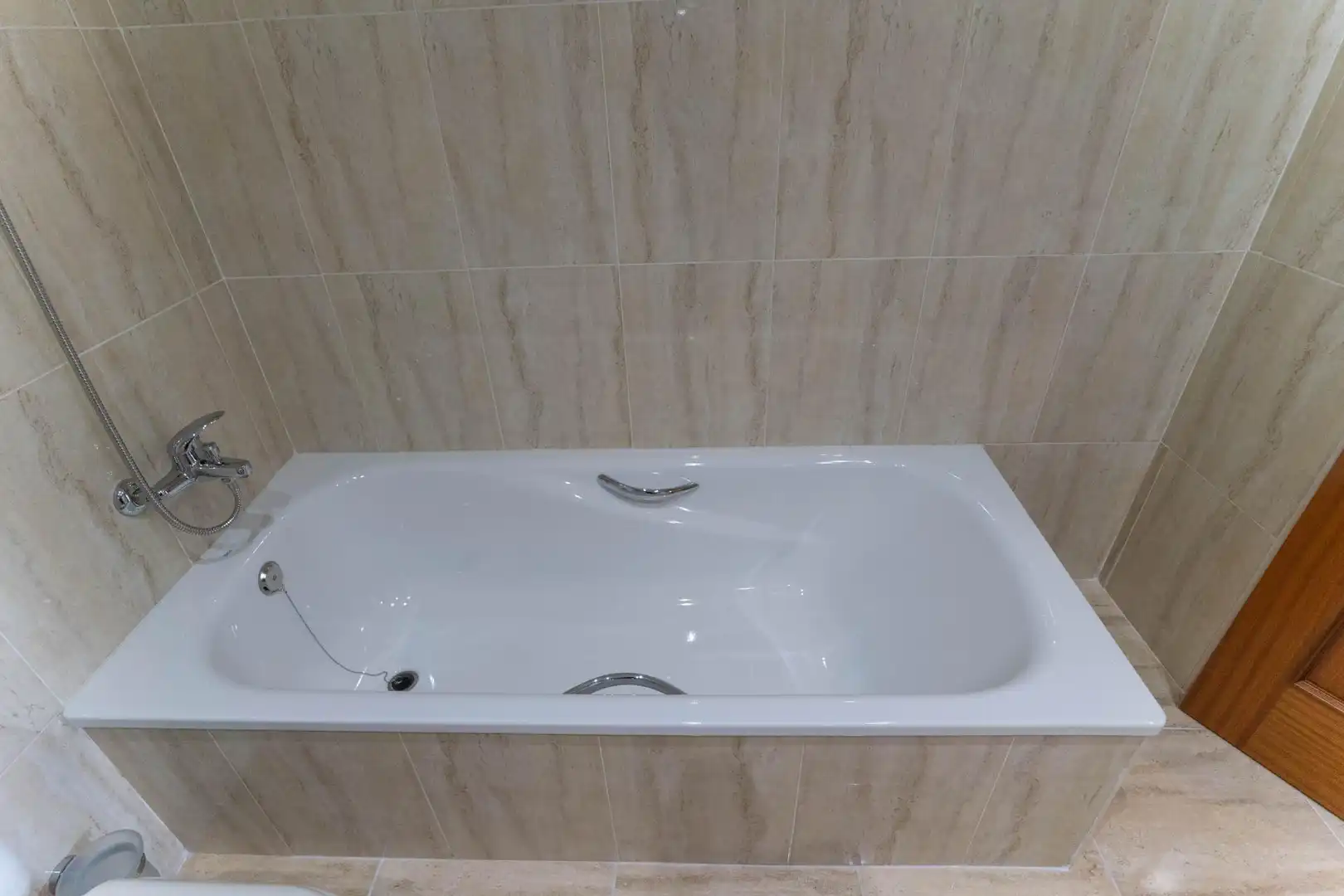 Bathroom of Flat for rent in Alhaurín El Grande  with Air Conditioner, Heating and Furnished