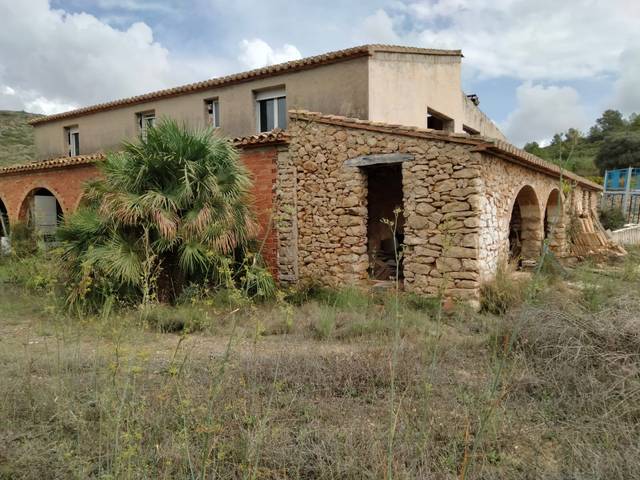Finca rústica en Venta en Senija