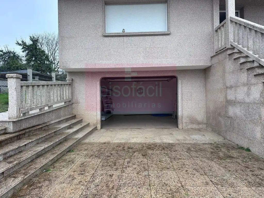 Parking de Casa o chalet en venta en Lugo