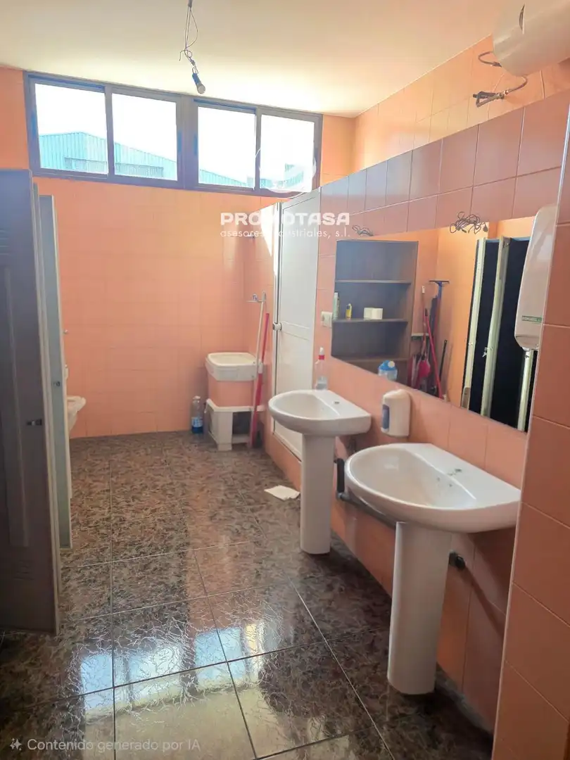 Badezimmer von Fabrikhallen zur Miete in Rivas-Vaciamadrid mit Heizung