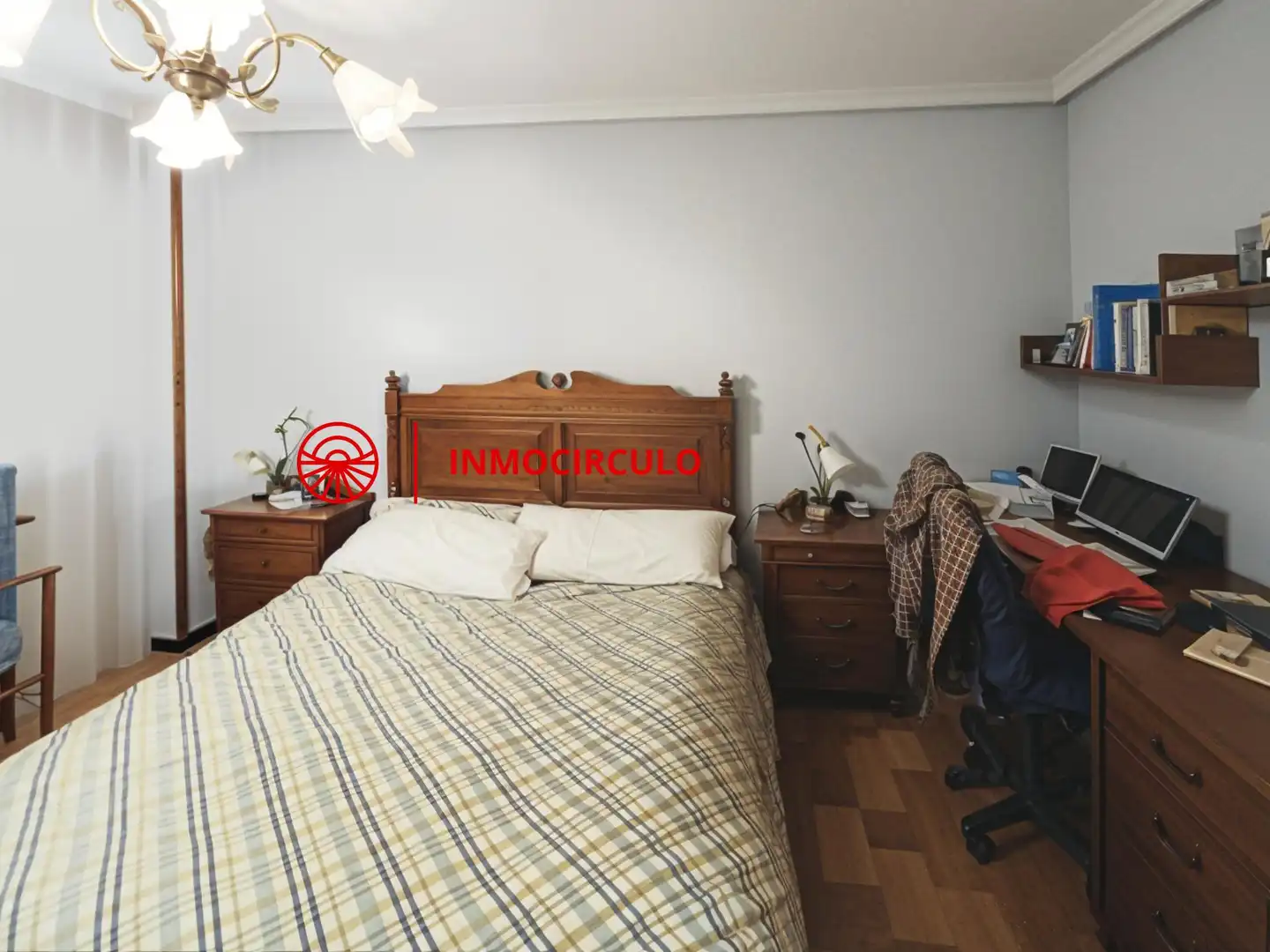 Habitación de Dúplex en venta en Burgos con Terraza