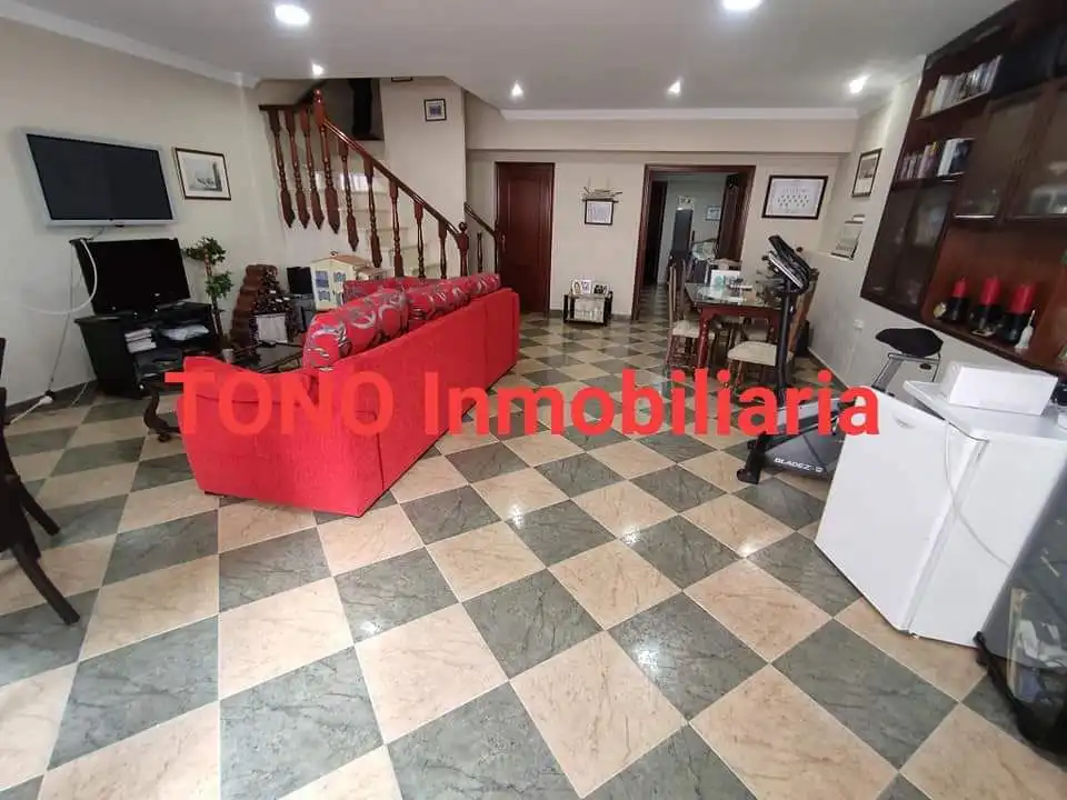 Houses for sale in Écija  with Air Conditioner, Terrace and Storage room