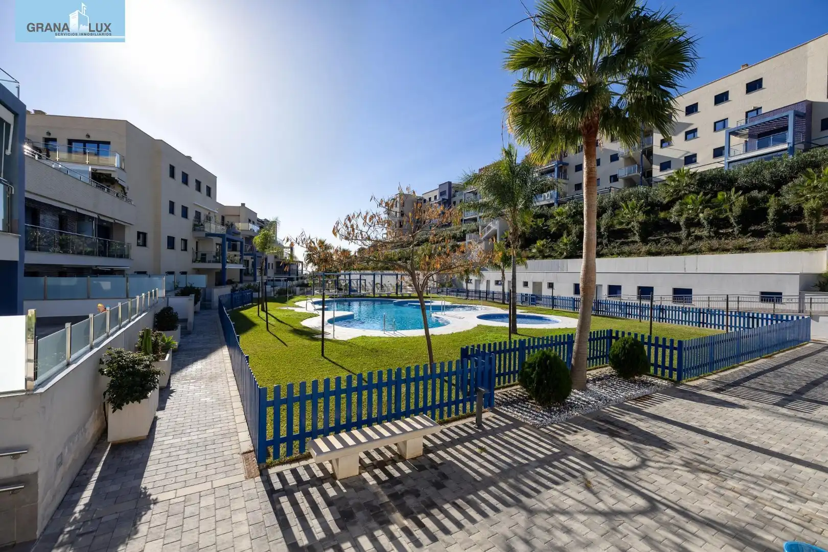 Piscina de Piso en venta en Almuñécar con Aire acondicionado, Jardín privado y Terraza