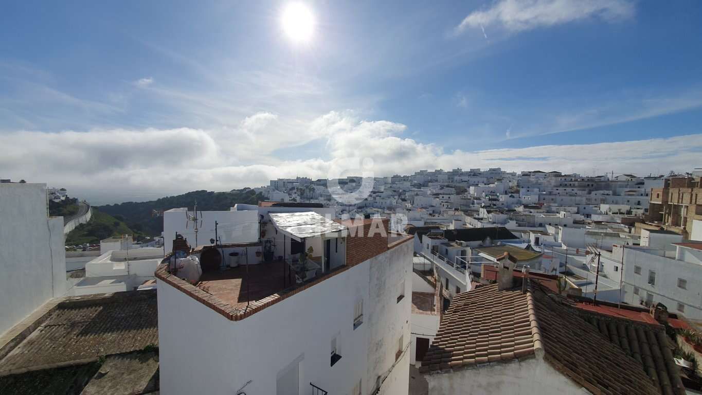 Vista exterior de Pis en venda en Vejer de la Frontera amb Traster i Balcó