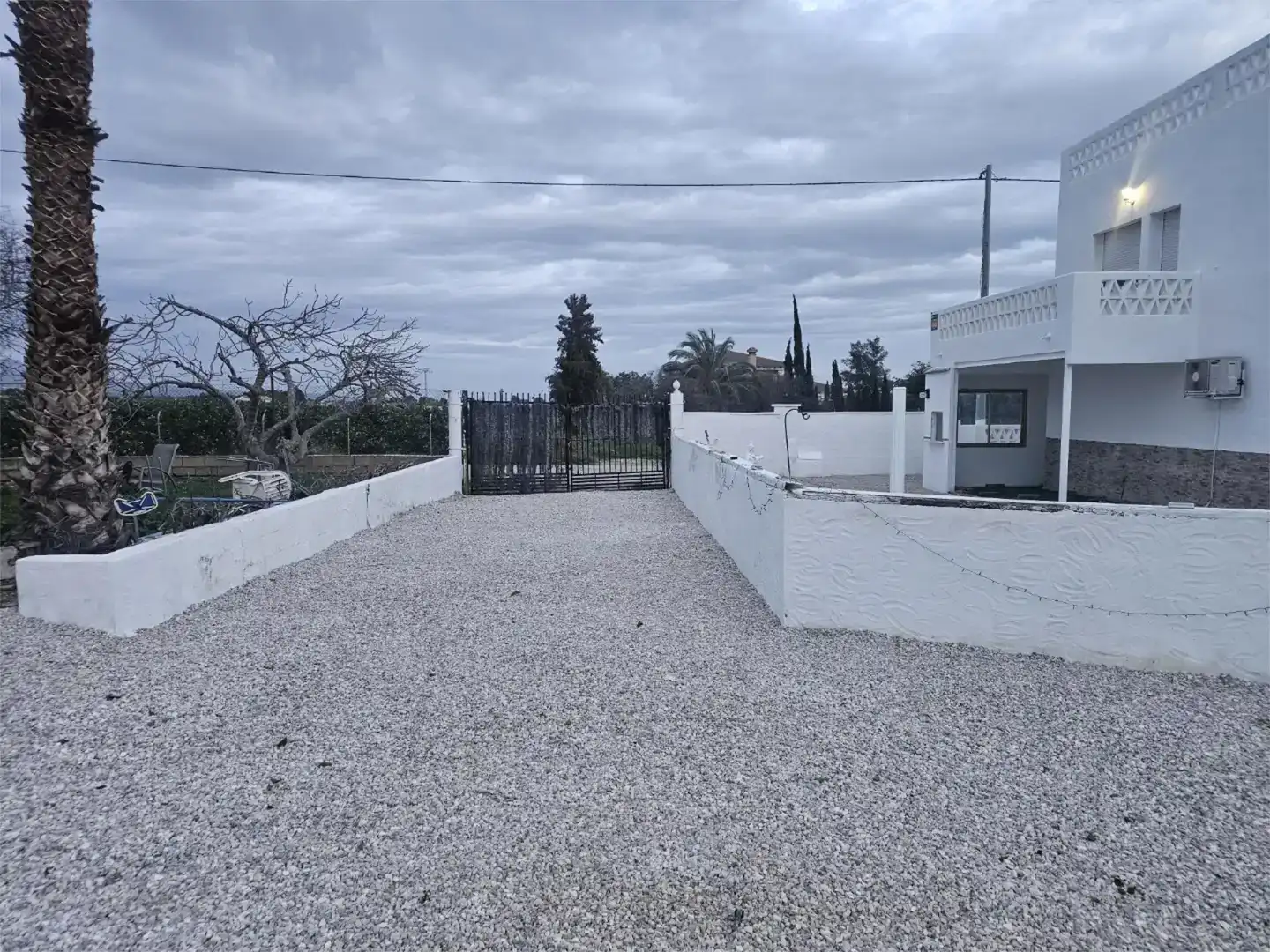 Vista exterior de Finca rústica en venda en Granja de Rocamora amb Aire condicionat, Piscina i Balcó