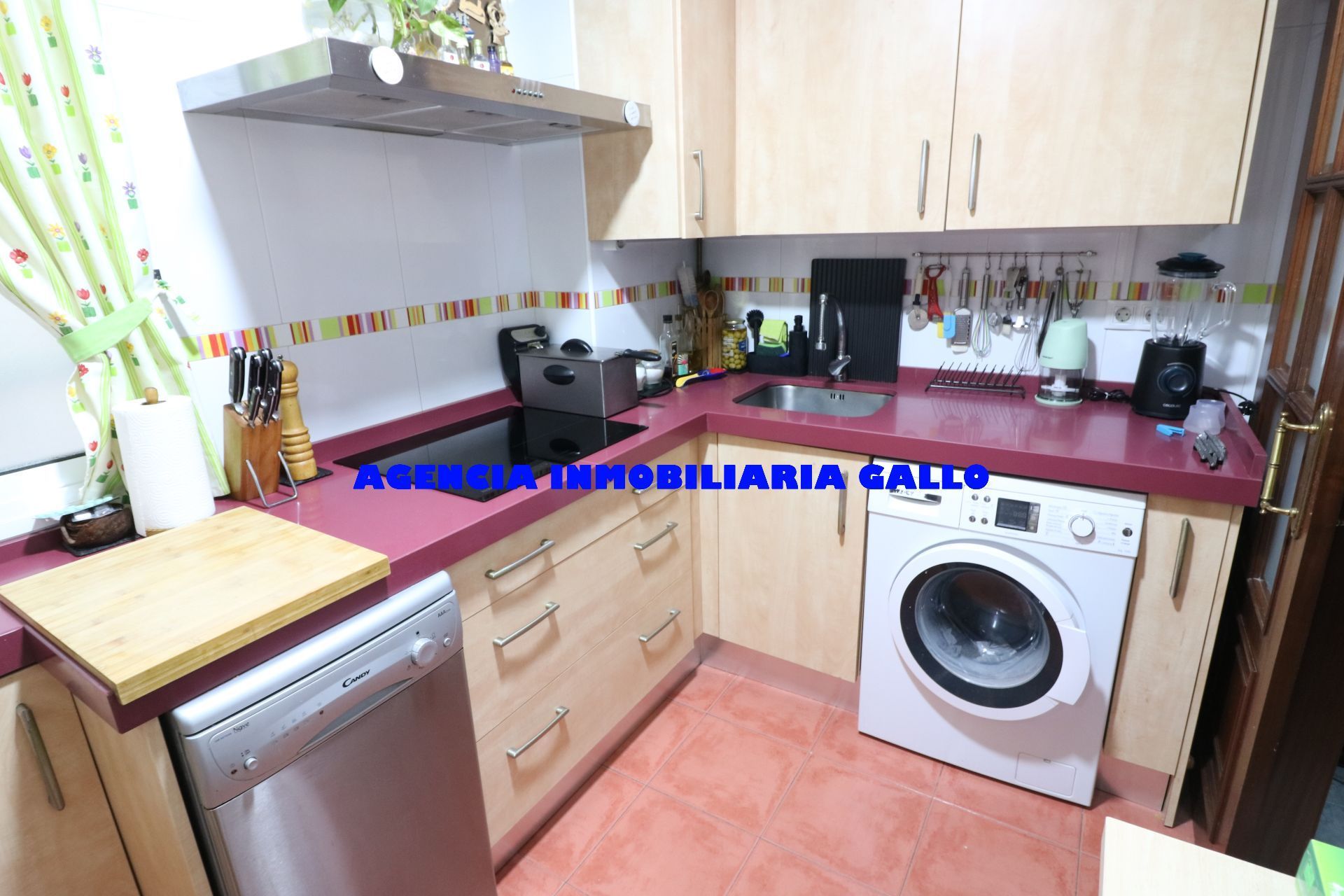 Cuina de Pis en venda en  Sevilla Capital amb Aire condicionat