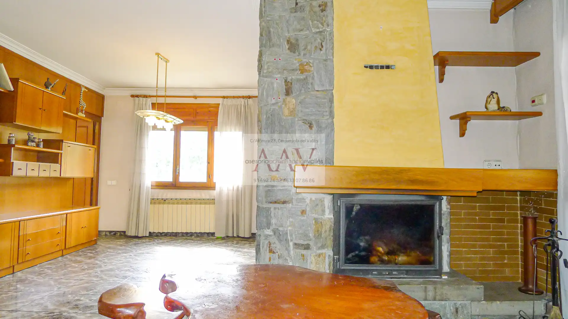 Sala de estar de Casa o chalet en venta en Cerdanyola del Vallès con Calefacción, Jardín privado y Terraza