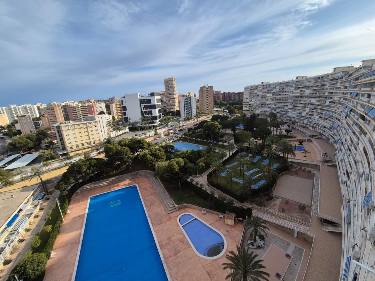 Piscina de Àtic en venda en Alicante / Alacant amb Aire condicionat, Terrassa i Piscina comunitària