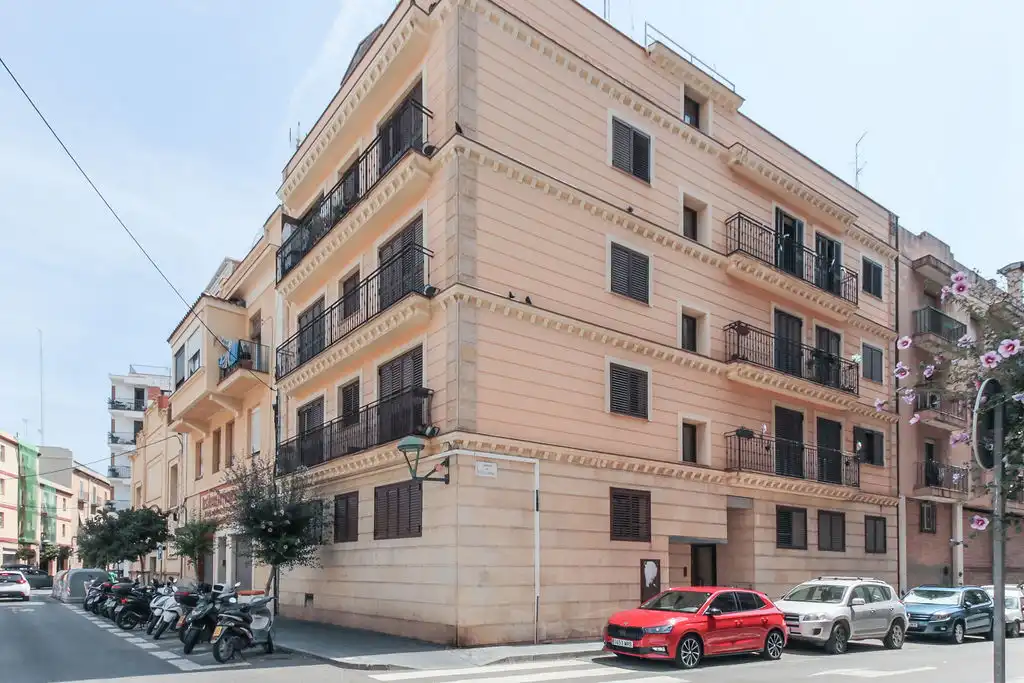 Piso con ascensor en venta en C/ Castellarnau
