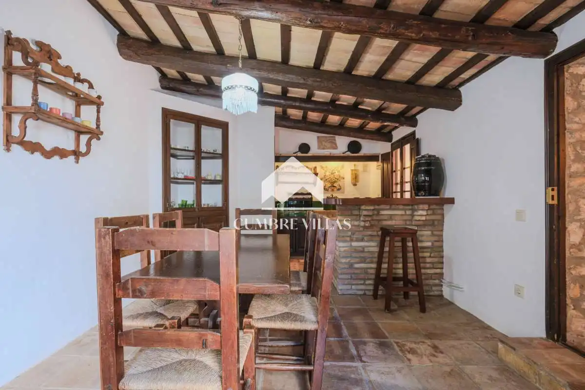 Cuina de Casa o xalet en venda en Sant Pere de Ribes amb Calefacció, Terrassa i Traster