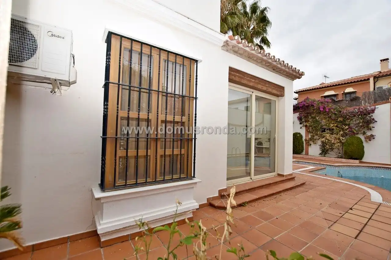 Jardín de Casa o chalet en venta en Ronda con Aire acondicionado, Calefacción y Terraza