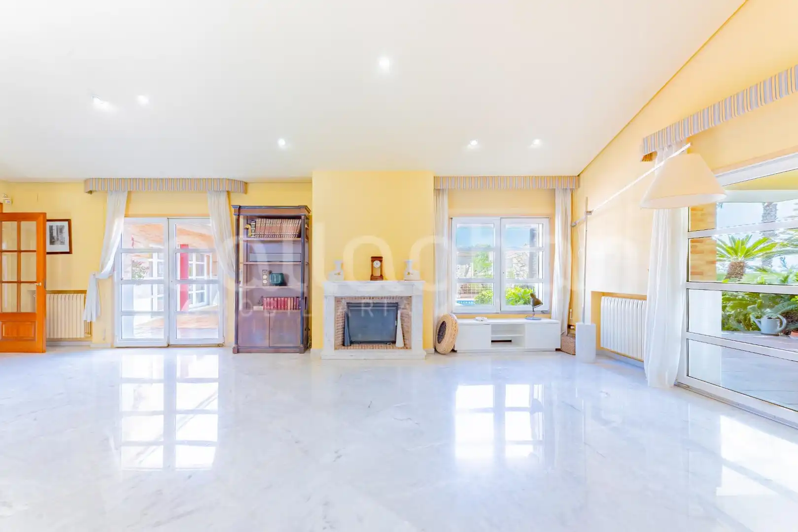 Living room of Houses for sale in Godella  with Air Conditioner, Heating and Private garden