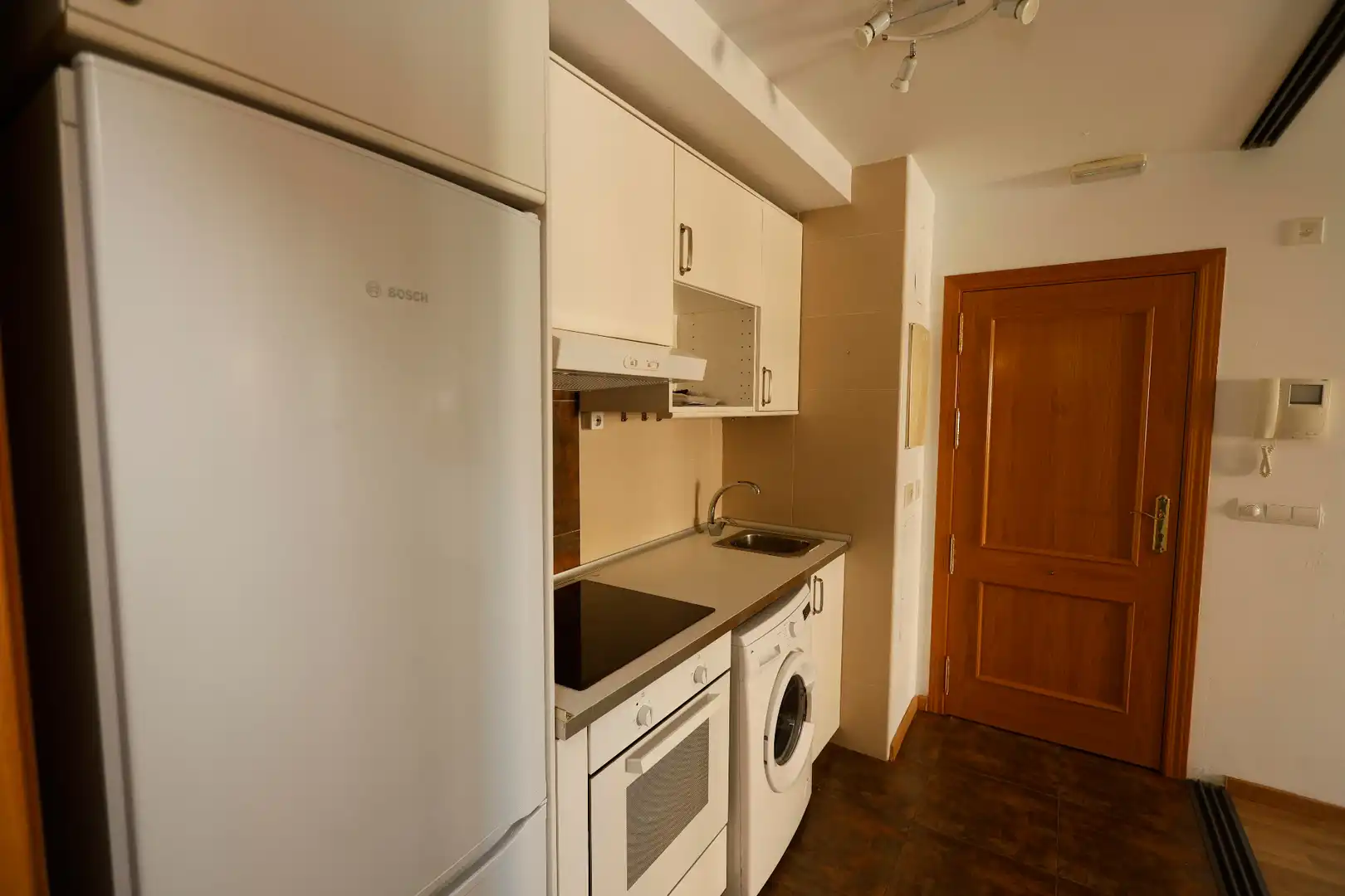Cocina de Apartamento en venta en Zaragoza con Aire acondicionado, Calefacción y Horno