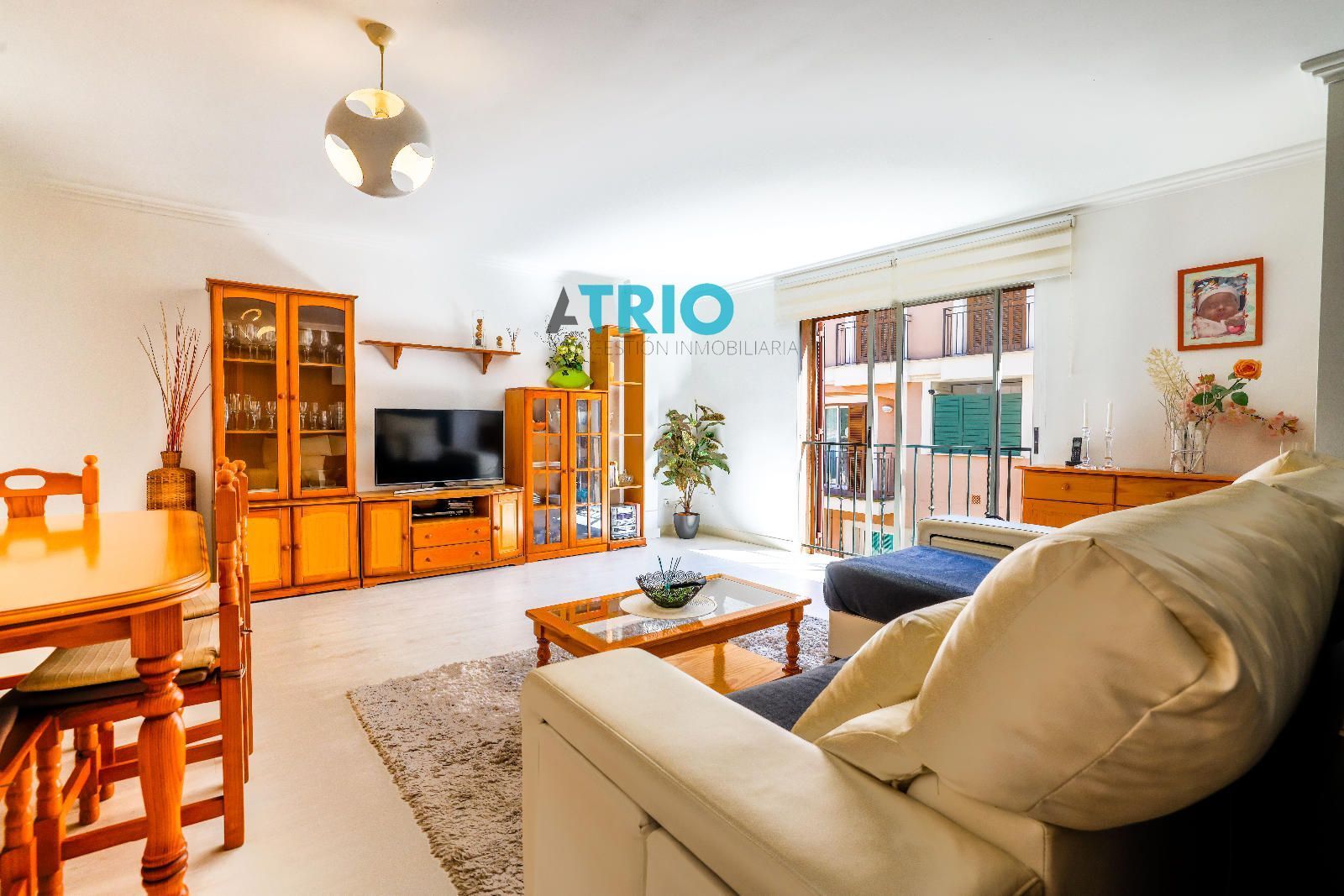 Living room of Flat for sale in Sóller  with Air Conditioner, Heating and Storage room