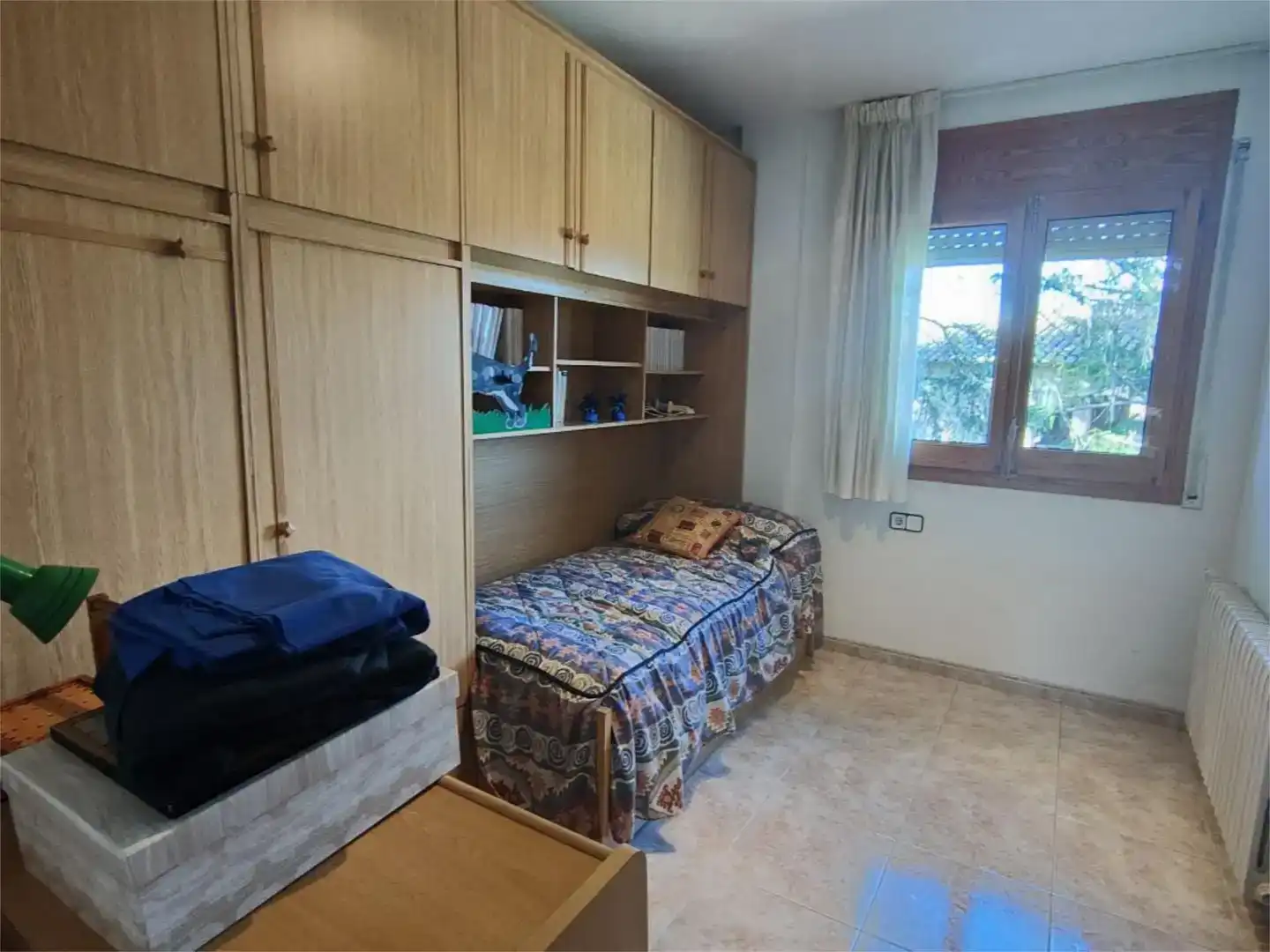 Habitación de Casa o chalet en venta en Canovelles con Terraza y Balcón