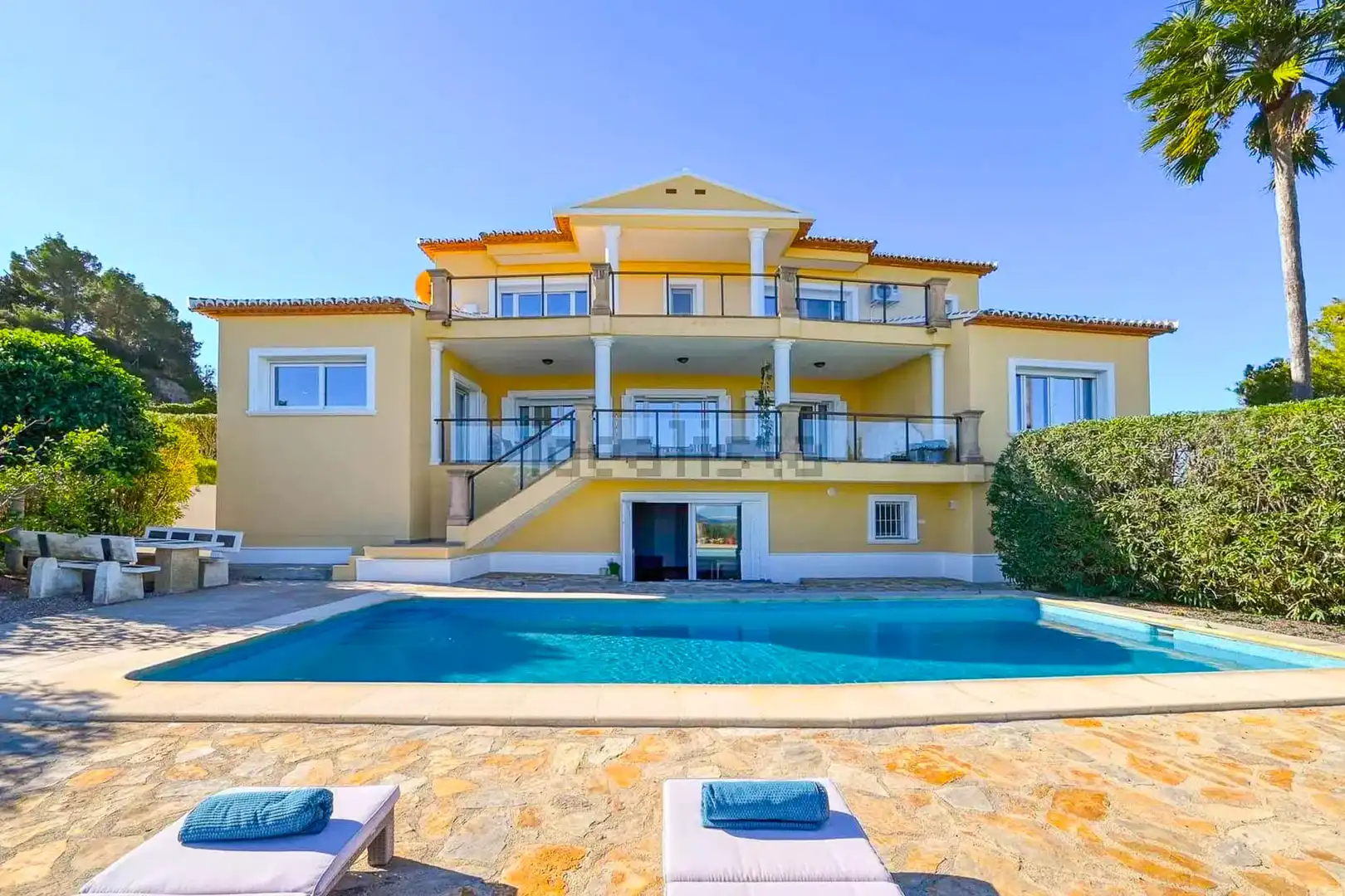 Exterior view of Houses for sale in Centro ciudad