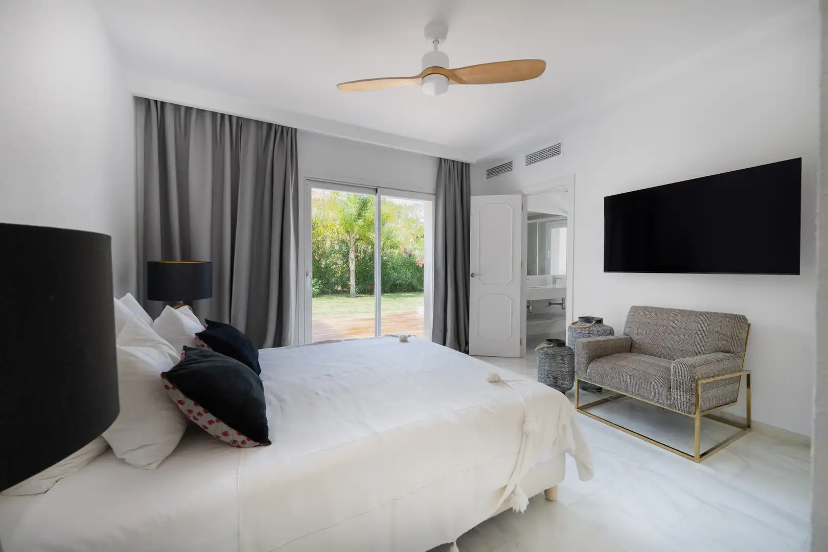 Casa con piscina en venta en Elviria - Cabopino, imagen 6
