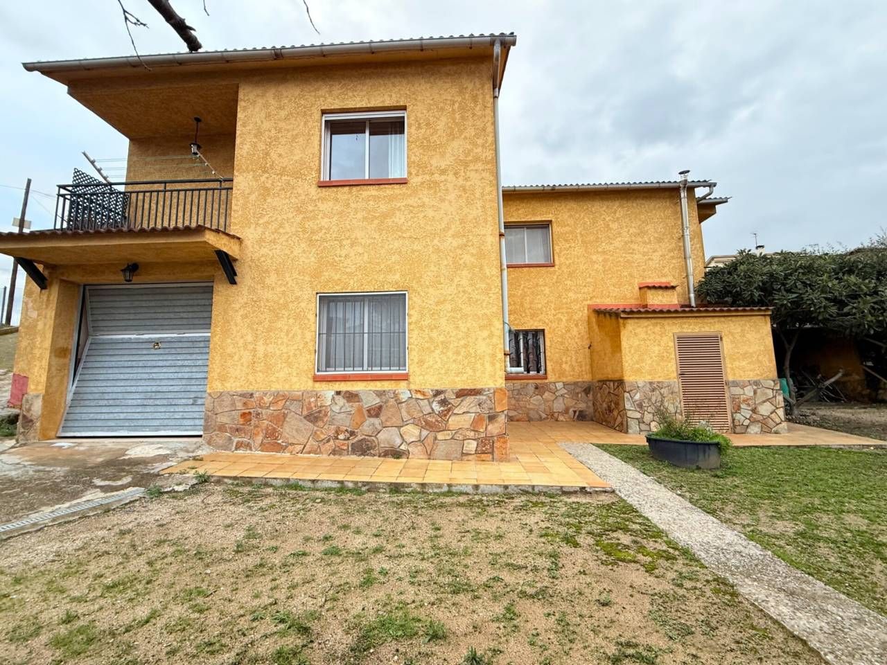 Exterior view of House or chalet for sale in Riells i Viabrea  with Heating, Private garden and Terrace