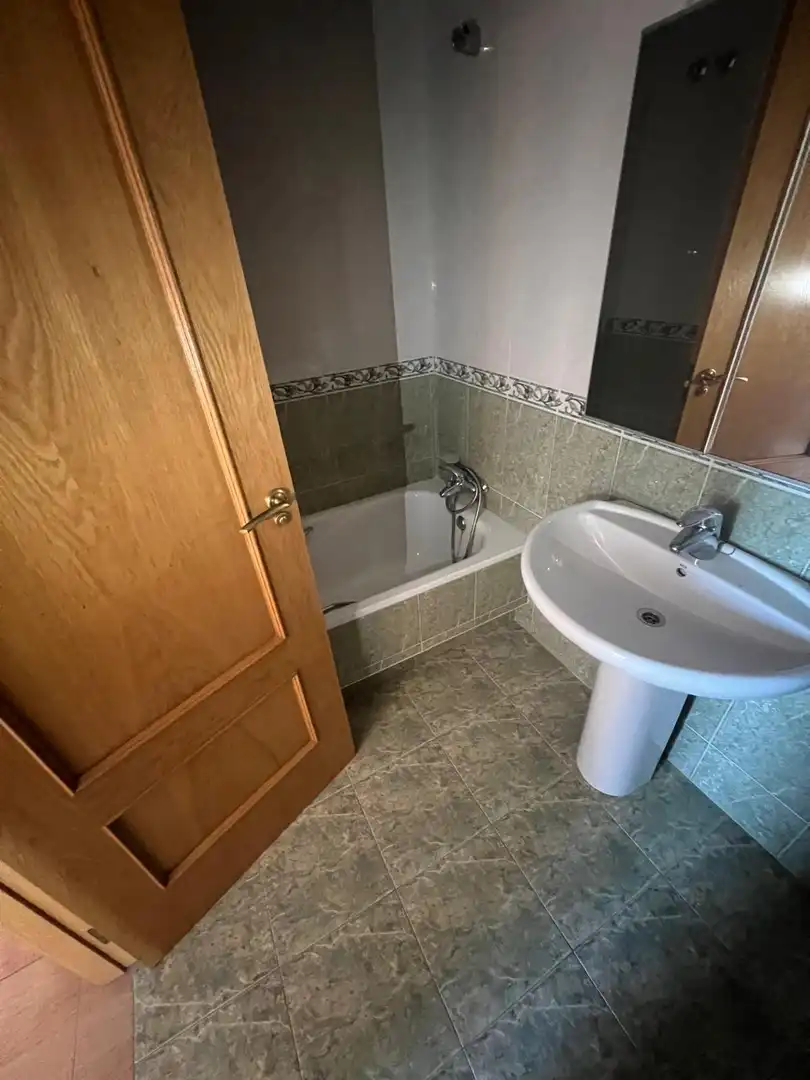 Badezimmer von Wohnung zum Verkauf in Murcia mit Klimaanlage, Heizung und Privatgarten
