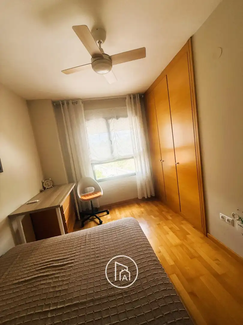 Bedroom of Flat for sale in Paterna  with Parquet flooring