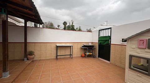 Foto 2 de Casa adosada en venta en Los Barrios, Cádiz